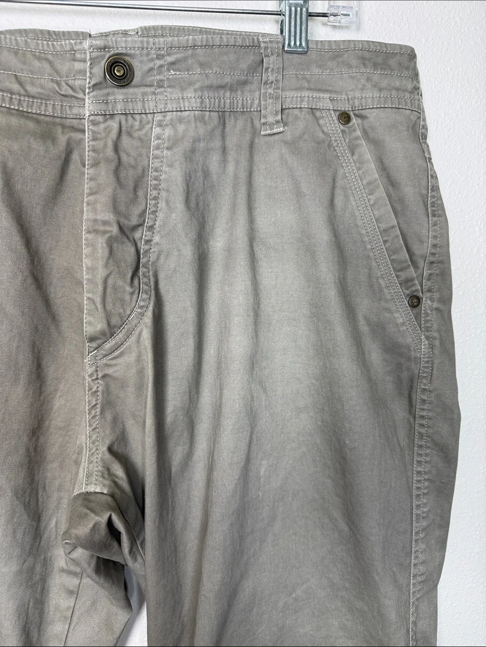 Kuhl SLACKR Pant Taupe PatinaDye Wundura Hiking Stretch Men 36x31 Tag 36x32 Read
